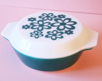 Pretty Blue Daisy Pyrex Casserole Dish | Collectible