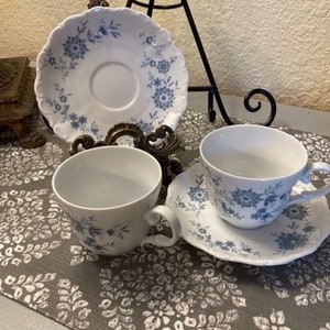 Pair of teacups and saucers for the Christina Porcelain Bavarian Blue Set