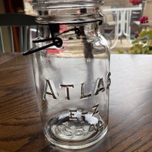 Vintage Atlas E-Z Seal Clear Jar with Wire Side and Lid Dropped A