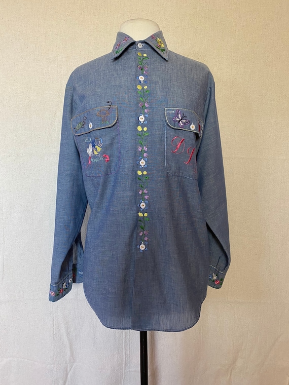 70’s Embroidered Work Shirt // vintage chambray m… - image 8