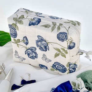Cosmetic Bag, Quilted Makeup Bag, Floral Makeup Bag, Toiletry Bag, Travel Pouch, Quilted Bag, Cosmetic Pouch, Bridesmaid gift, Gift for her