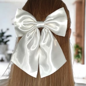 Bow Hair Clip, White Satin Bow, Large Hair Bows, Bow Hair Tie, Hair Ribbons, Hair Jewelry, Women's Hair Bows, Bridal Hair Piece