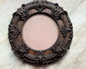 Round Photo Picture Frame Wall Mounted Home Decor Embroidery Frame Solid Wood Ornate Antique Filigree Round Frame