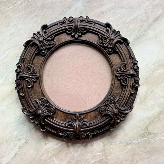 Round picture frames discount