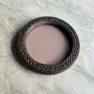 Round Celtic Knots Photo Frame, Wall Mounted, Home Decor, Frame Solid Wood Carved, Circular Picture Frames