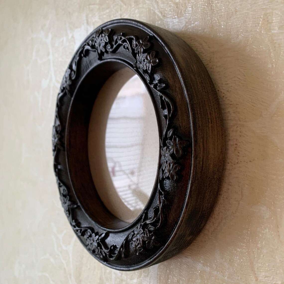 Round Photo Rames Small Picture Frame, Round Photo Frames, Decorative Floral Ornate ...