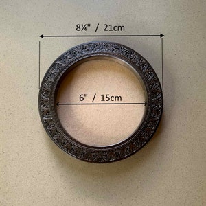 Original frame, Round Photo Picture Frame Decorative Wall Mounted, Home Decor, Embroidery Frame, Ornament round frame on the wall