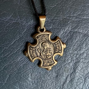 Maria Magdalena kruis hanger ketting. Religieuze sieraden St. Maria Magdalena. Moederdagcadeau.
