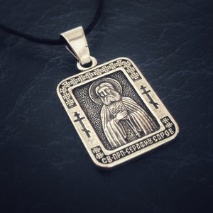 Heiliger Seraphim von Sarov Symbol Anhänger Halskette. Der Heilige Mönch Seraphim Von Sarov Religiöse Ikone. Christliche Halsketten-Charme