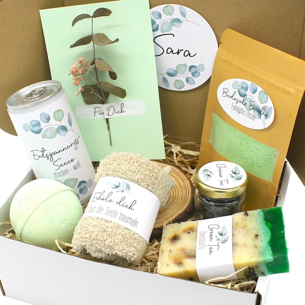 Vegan: Personalisierte Wellnessbox Eukalyptus Geschenkbox Kräuter Seife Badekugel Geschenkidee mit Namen Thymian Grüner Tee Get well soon