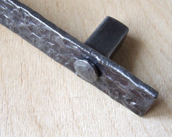 Hand forged modern industrial drawer knobs pulls handles Wrought hammered textured kitchen unit cabinet cupboard dresser hardware home