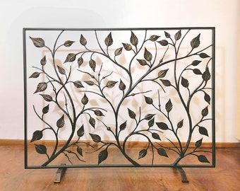 Artistic hand forged fireplace screen Iron wrought fireplace cover doors guards home living Fireguard spark screen fire pits leaf details