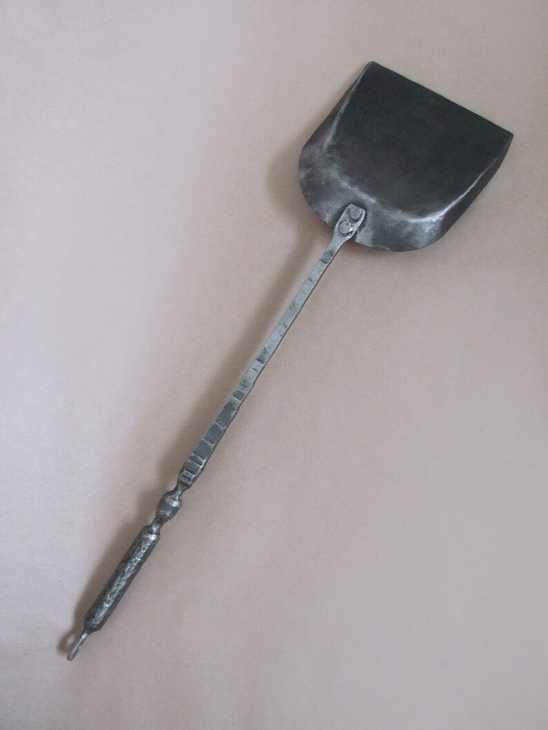 Blacksmith made metal fire shovel home outdoor Hand forged wrought fireplace tools Rustic farmhouse iron steel campfire fire pits tools