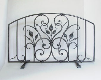 Artistic hand forged fireplace screen Traditionally hand wrought fireplace cover doors guards home living Fireguard spark screen fire pits