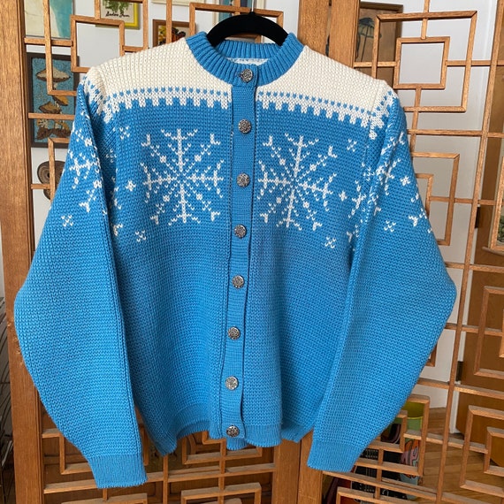 Vintage 1950s Jersild Blue Snowflake Sweater