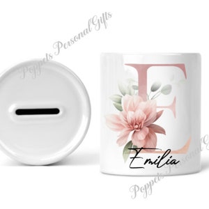 Personalisierte Spardose, rosa Spardose, Blumeninitiale, Kinderandenken, Geschenke für Kinder, benutzerdefiniertes Namensgeschenk, Geschenk für sie, Kinderspardose
