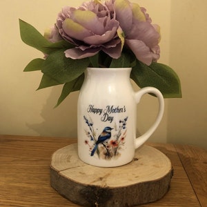 Personalised Mothers Day vase, Milk jug vase, Gift for Nan,Gift for Grandma,Gift for Mom,Wild flowers,Birds,Gift for her.