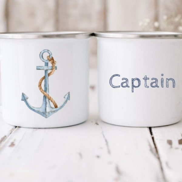 Ensembles de tasses nautiques personnalisées en émail, modèles variés, tasses nautiques personnalisées. Mugs de camping, tasses de marins, tasses de pêcheurs. Mugs de bord de mer.