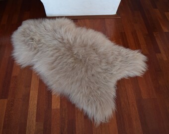 NATURASAN Natural Icelandic Sheepskin / Lambskin Rug | Sheepskin throw | Chair Cover | Soft and Silky Rug| Scandinavian Style | CAPPUCINO