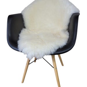 Naturasan Sheepskin Lambskin Rug from Europe, Best Quality in Hair and Denisty, Natural White