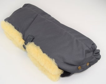 Naturasan Lammfell Handwärmer, warmer Kinderwagen Handmuff mit Lammfell Schaffell Innenfutter, Muff, Kiwa, Buggy, Jogger, Radanhänger, HW-02