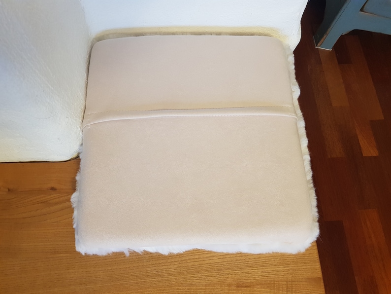 Real sheepskin chair cushion, seat cushion White Lambskin Chair Cushion Sheepskin seat cover Seat cushion with memory foam filling 40x40 image 4