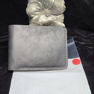Monedero hecho a mano de cuero genuino, cosido a mano con hilo encerado de nylon, nuevo, billetera de tamaño completo, bolsillo de 6 tarjetas, ranura para factura, hecho en los EE.UU.
