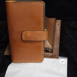 Cuero genuino. iphone 13 pro max # 73, estuche de cuero para folio / billetera, bolsillo para tarjetas, nuevo, hecho a mano, cosido a mano, hecho en los EE. UU., nuevo