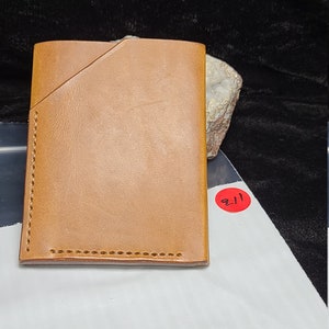 Cartera hecha a mano de cuero genuino, 3 bolsillos, estilo vertical, estilo minimalista, cuero bronceado cosecha inglesa, cosido a mano, hilo encerado de nylon