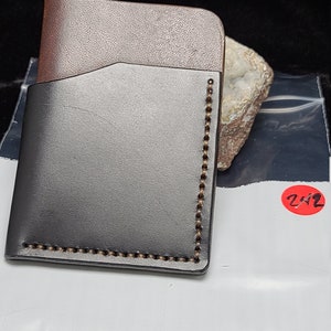 Cuero genuino, cuero de 5-6oz, hecho a mano, cosido a mano, cartera de estilo minimalista, nuevo, estilo vertical, cartera de 3 bolsillos, hecho en los EE.UU.