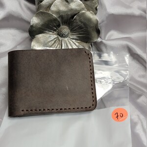 Cuero genuino, cartera de estilo bifold, hecho a mano, cosido a mano con hilo de nylon encerado, hecho en los EE.UU., nuevo, cuero marrón marmolado, nuevo