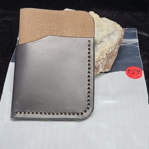 Cuero genuino, cartera de cuero marrón de lujo, estilo vertical, cuero natural, nuevo, hecho a mano, cosido a mano con hilo de nylon encerado, EE.UU.