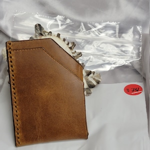 Cartera de cuero genuino hecho a mano, 2 bolsillos, hecho en los EE.UU., estilo minimalista, piel bronceada de la cosecha inglesa, cosido a mano, hilo encerado de nylon