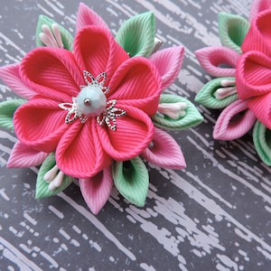 Kanzashi Fabric Flowers. Set of 2 hair clips.