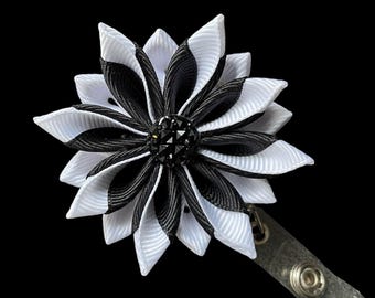 Badge retrattile con bobina in bianco e nero, per infermieri e insegnanti