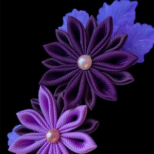Purple Kanzashi Flower Hair Clip: Grosgrain Ribbon Girl&#39;s Hair Accessory