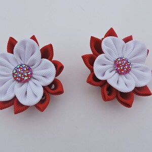 Kanzashi Fabric Flowers. Set of 2 hair clips. Red and White. image 4