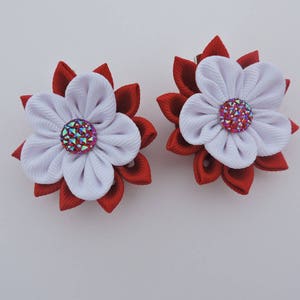 Kanzashi Fabric Flowers. Set of 2 hair clips. Red and White. image 3
