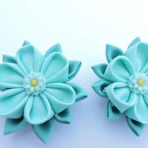 Kanzashi Fabric Flowers. Set of 2 hair clips.