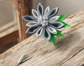 Spilla da bavero con fiore Kanzashi, fiore grigio, nastro in grosgrain, fiore all'occhiello per matrimonio