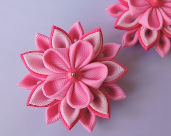 Kanzashi Fabric Flowers. Set of 2 hair clips. Pink flowers.