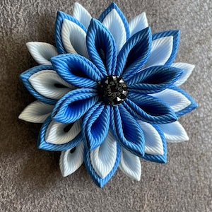 Grosgrain Ribbon Kanzashi Flower Lapel Pin: Men's Wedding Boutonniere