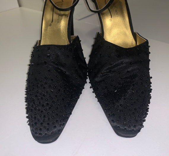 Beaded Pump - image 3