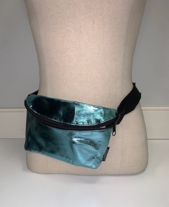 Chrome fanny pack hotsell