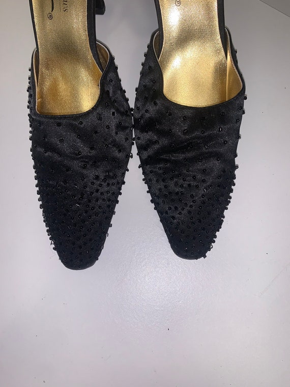 Beaded Pump - image 7