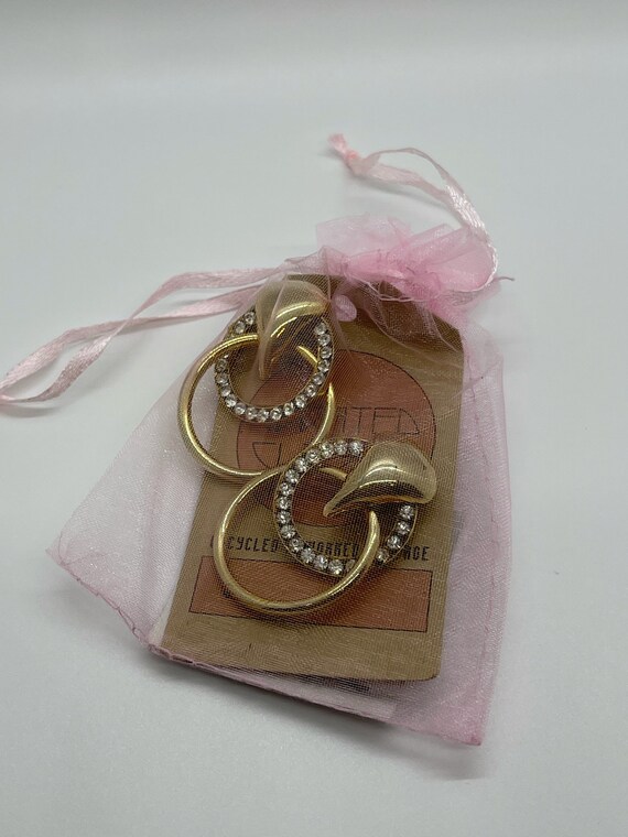 Going Out Earrings View 4