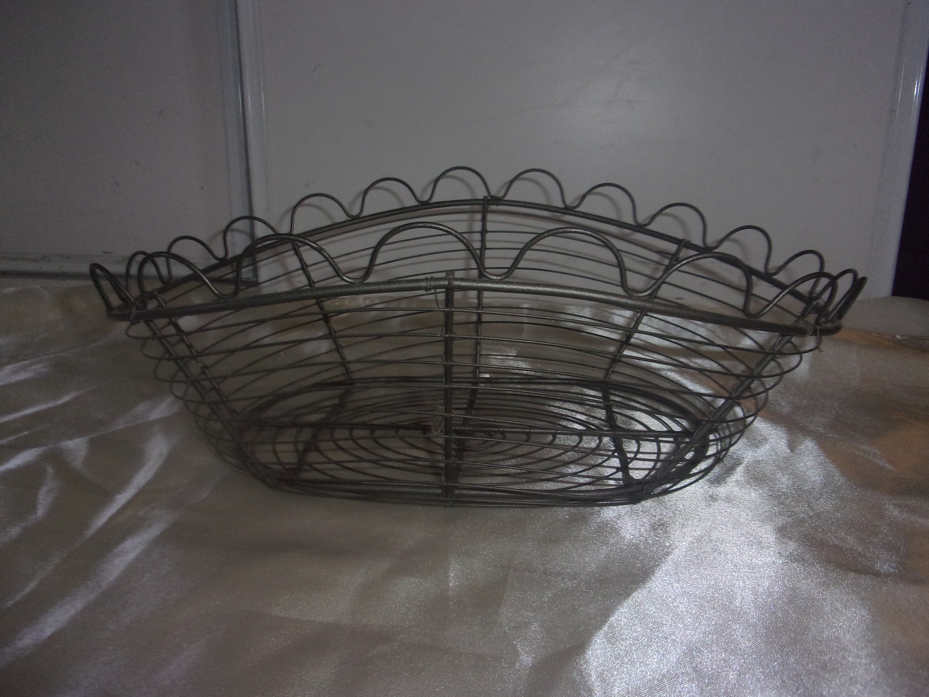 Ancienne Corbeille à Fruit ou Pain en Fer