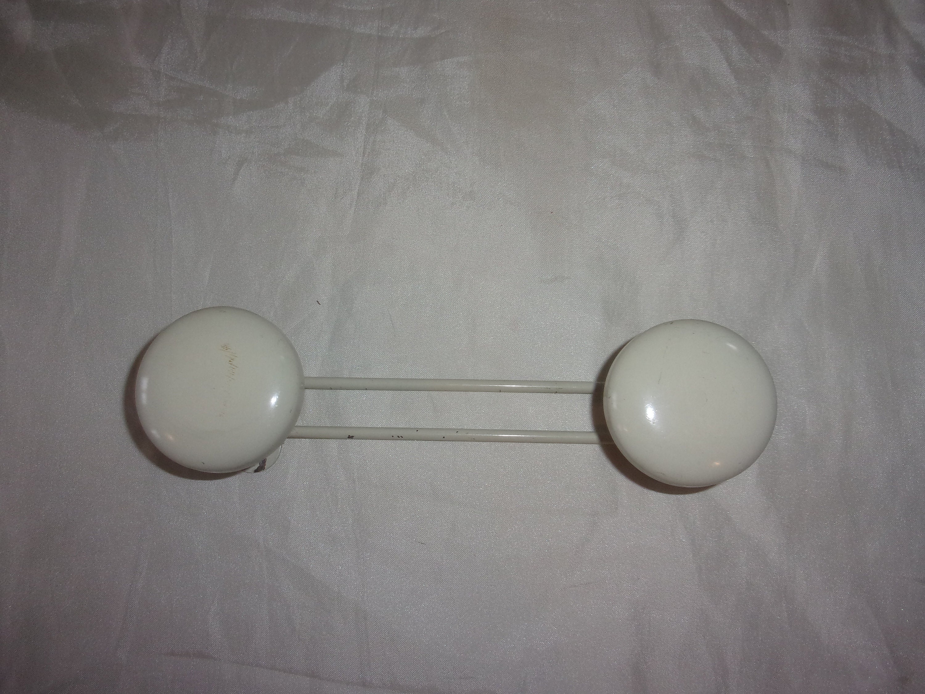 Ancien Porte Manteau 2 Patères en Métal