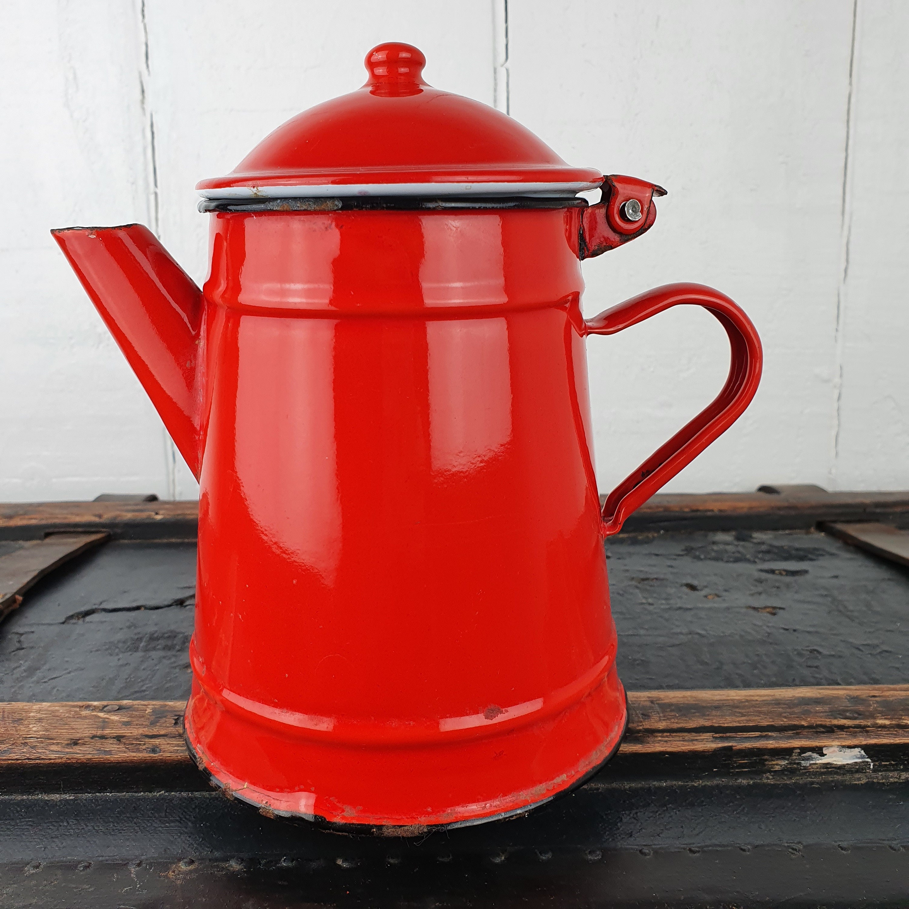 Pot à Café Vintage Français, Cafetière en Métal Rouge Des Années 1960, Peint Émail avec Couvercle Ar