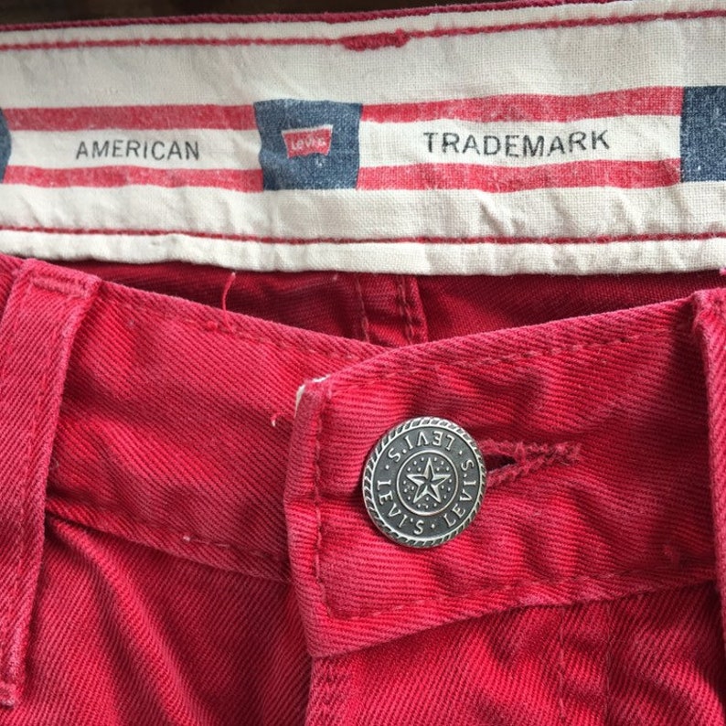 Levis 510 high waist red button fly jeans labelled W29 L28, see actual measurements image 4